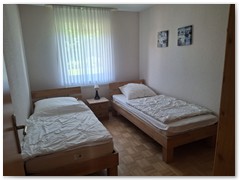 Schlafzimmer 2